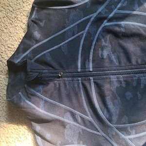 (M) Lululemon athletic blue camo jacket